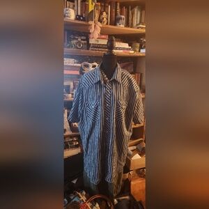 Unisex Lee Blue Striped Shirt, XL